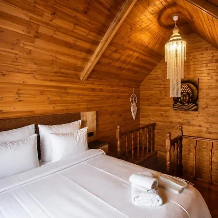 City Bungalow Hotel